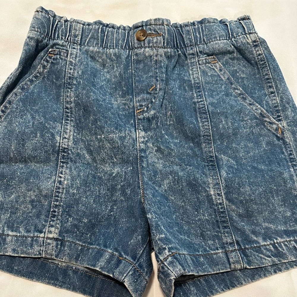 Signature Levi’s Strauss High Rise Shorts